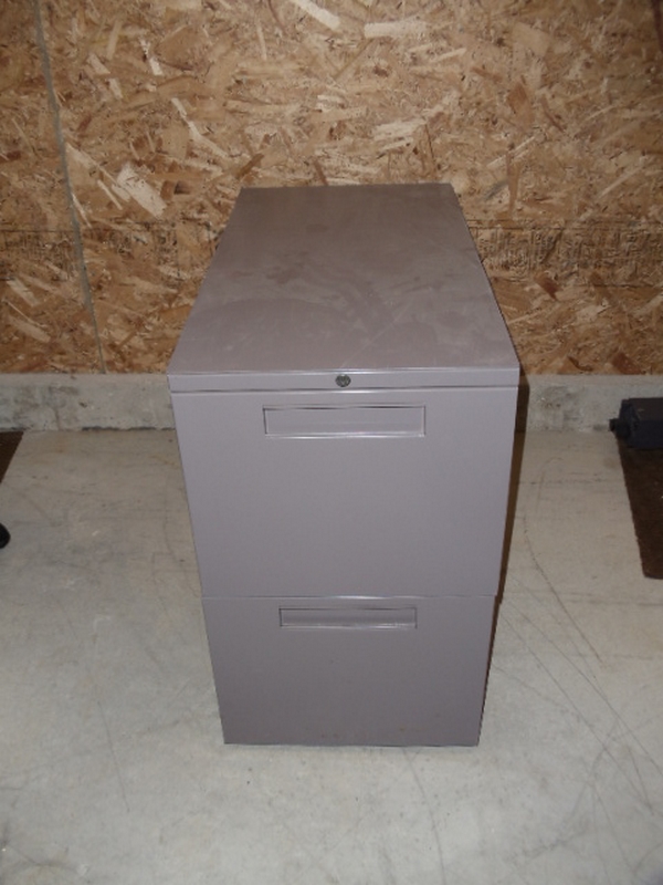 Herman Miller Pedestal - 2 file drawers